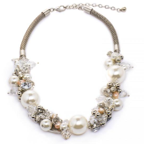 Pērļu valdniece -  kaklarota